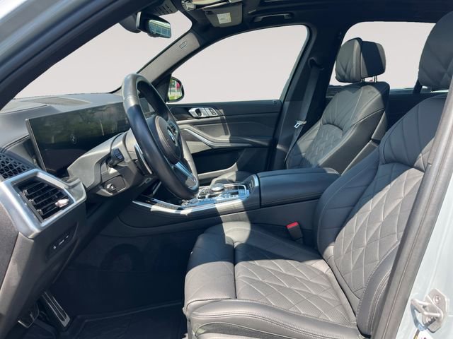 Certified 2024 BMW X5 xDrive40i w/ M Sport Package AWD/4WD image 9