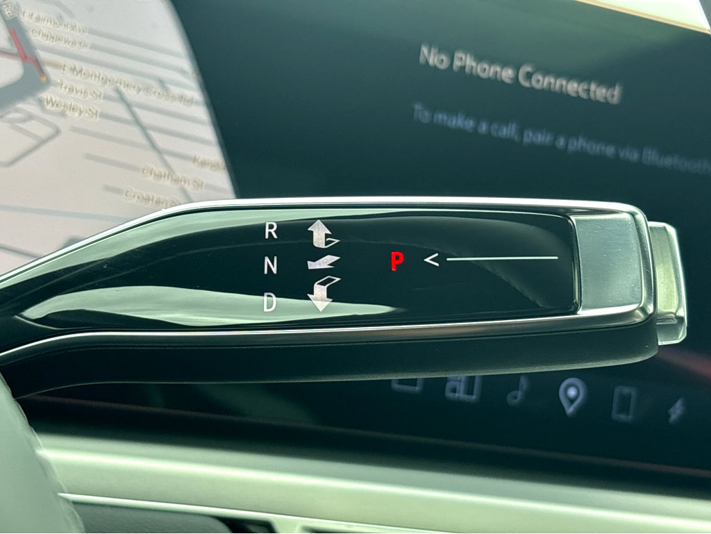 New 2026 Cadillac Lyriq V image 17