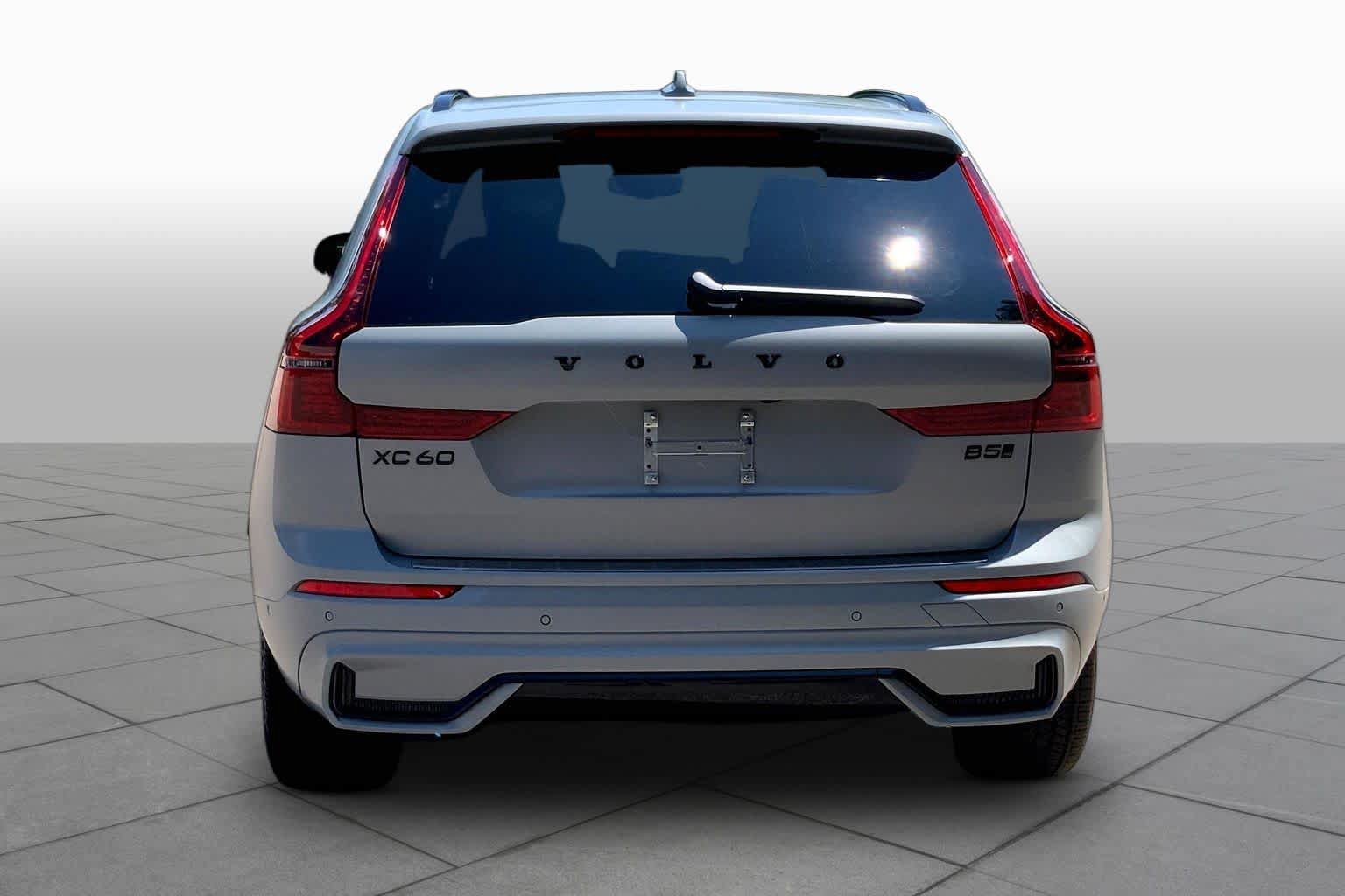 Used 2026 Volvo XC60 B5 Ultra w/ Protection Package Premier AWD/4WD image 5