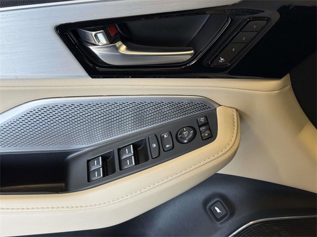 Used 2022 Acura MDX SH-AWD w/ Technology Package image 21