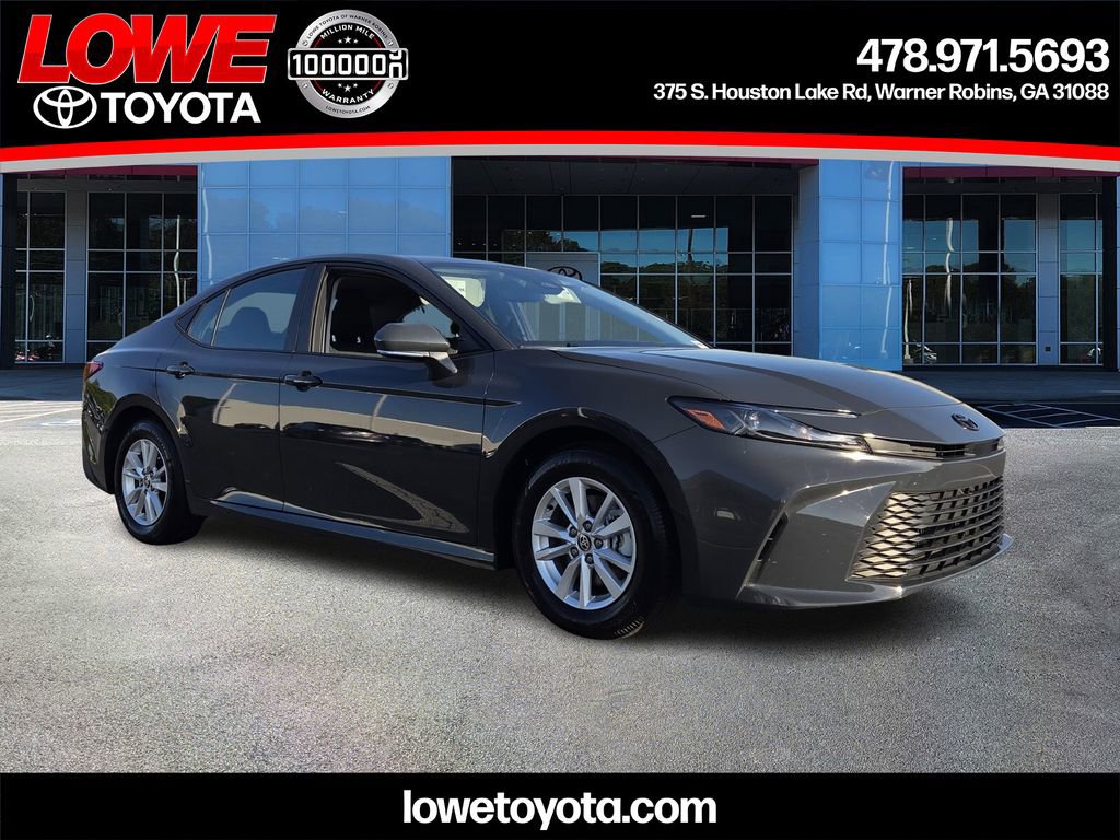 Used 2025 Toyota Camry LE FWD image 1