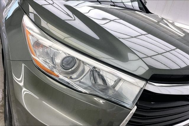 Used 2015 Toyota Highlander XLE AWD/4WD image 26