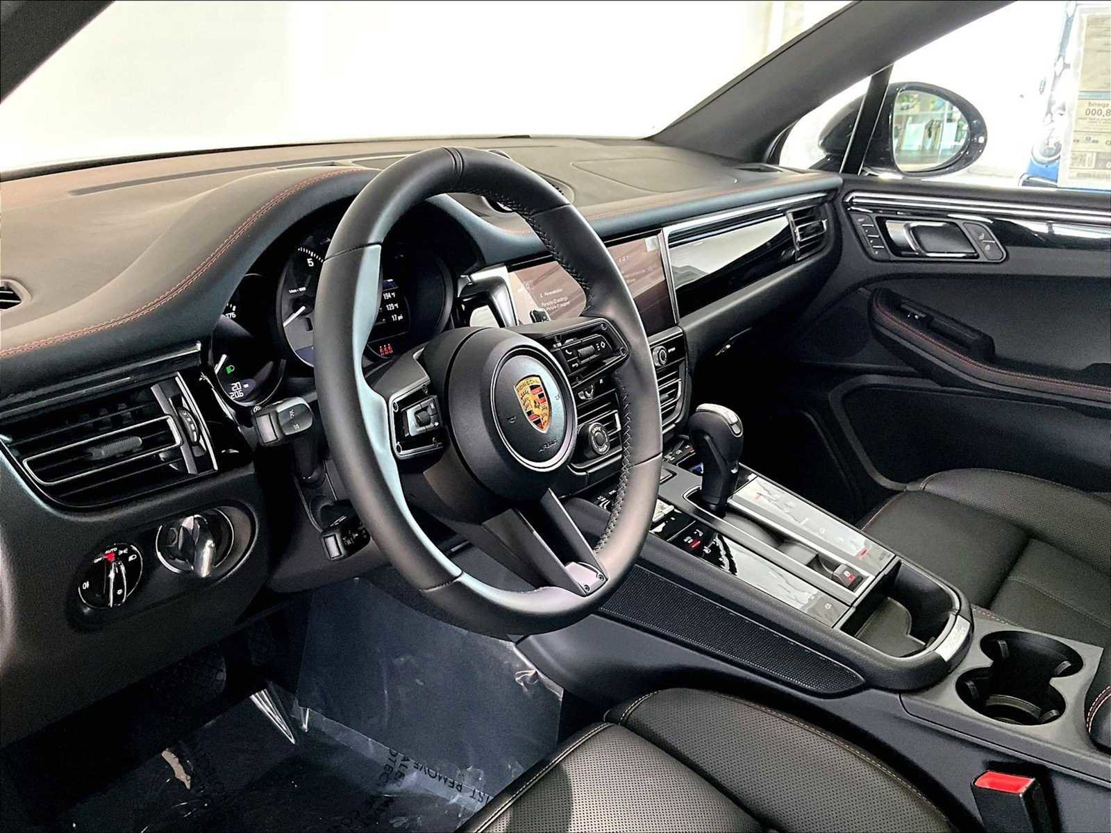 New 2026 Porsche Macan S AWD/4WD image 4