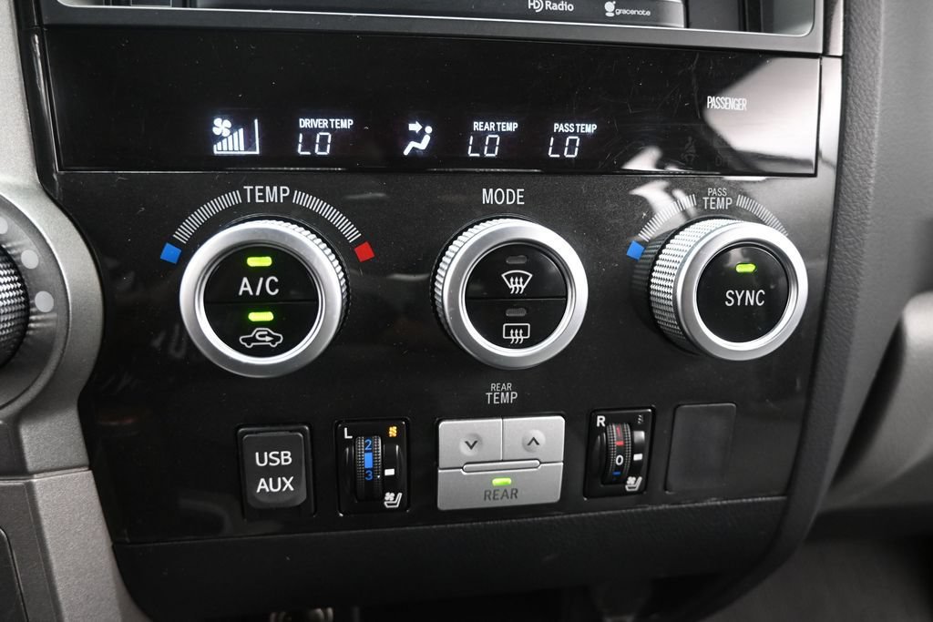 Used 2017 Toyota Sequoia Platinum AWD/4WD image 41