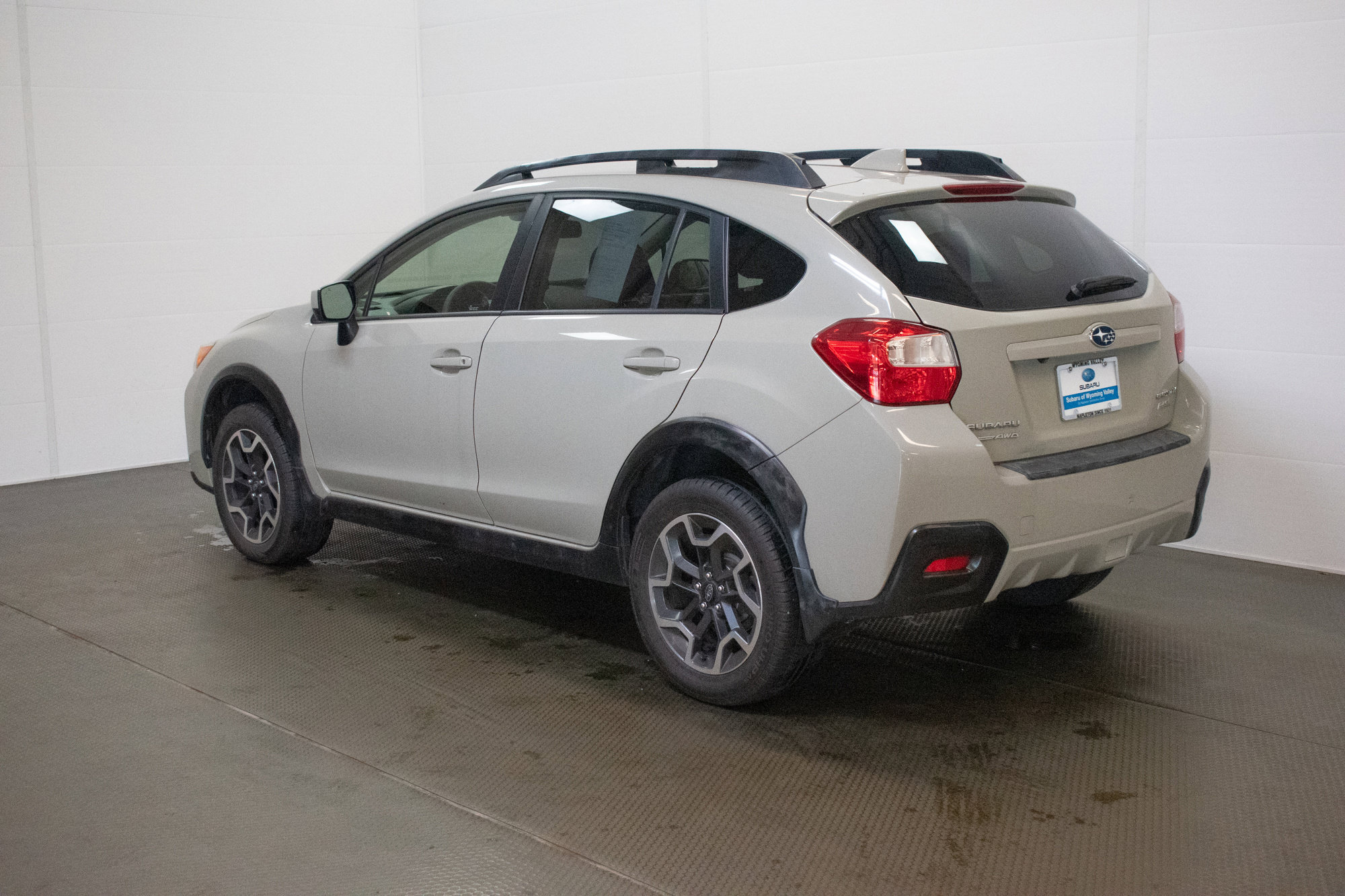 Used 2016 Subaru Crosstrek 2.0i Premium AWD/4WD image 6