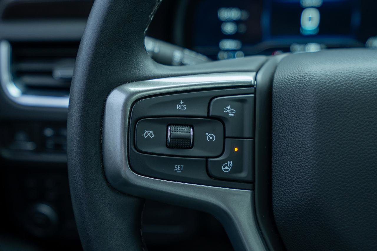 Used 2023 Chevrolet Tahoe LT w/ Luxury Package image 14