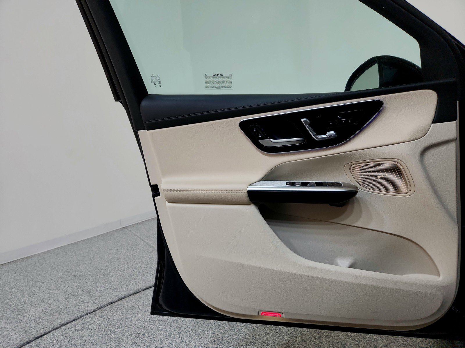 Certified 2024 Mercedes-Benz GLC 300 image 15