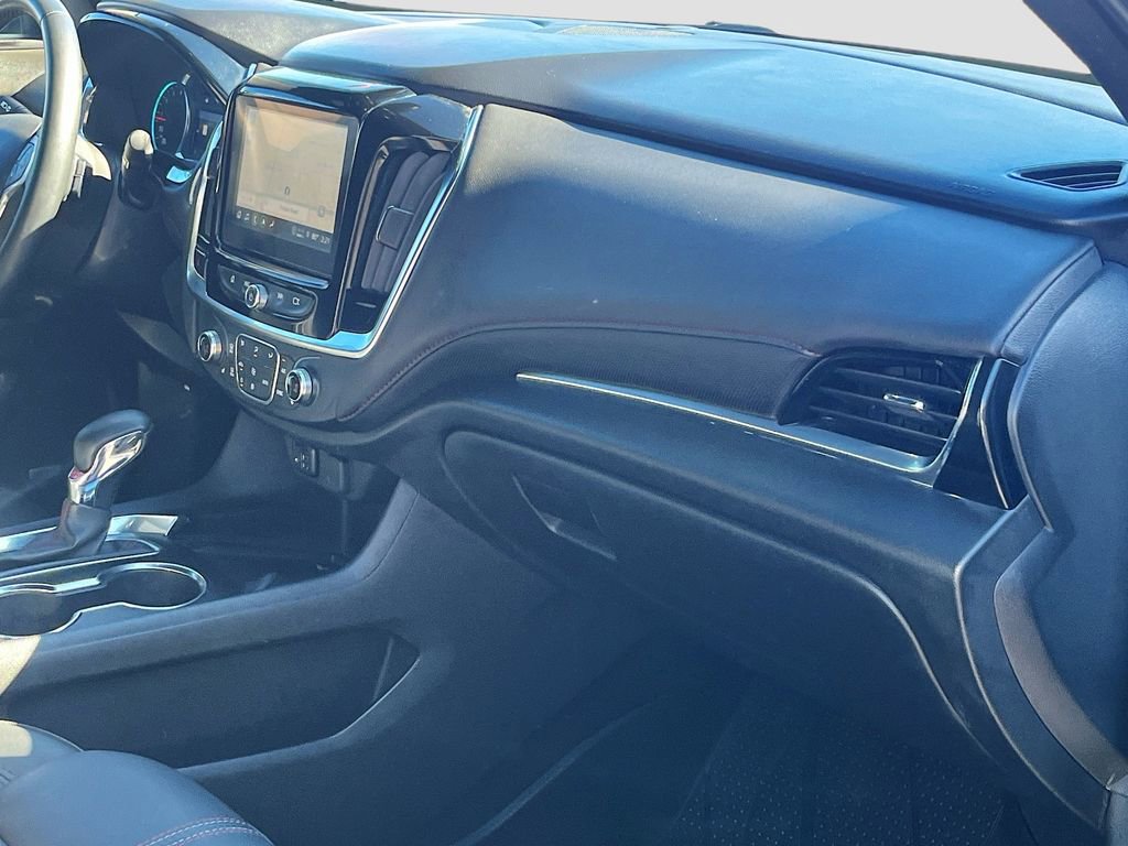 Used 2023 Chevrolet Traverse RS w/ LPO, Floor Liner Package FWD image 31