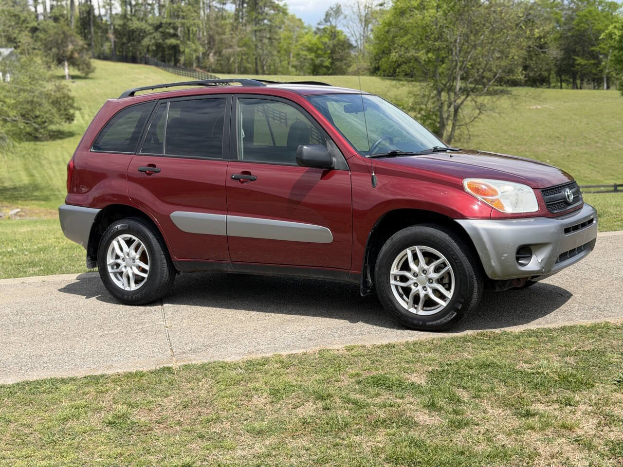 Used 2005 Toyota RAV4 4WD image 6