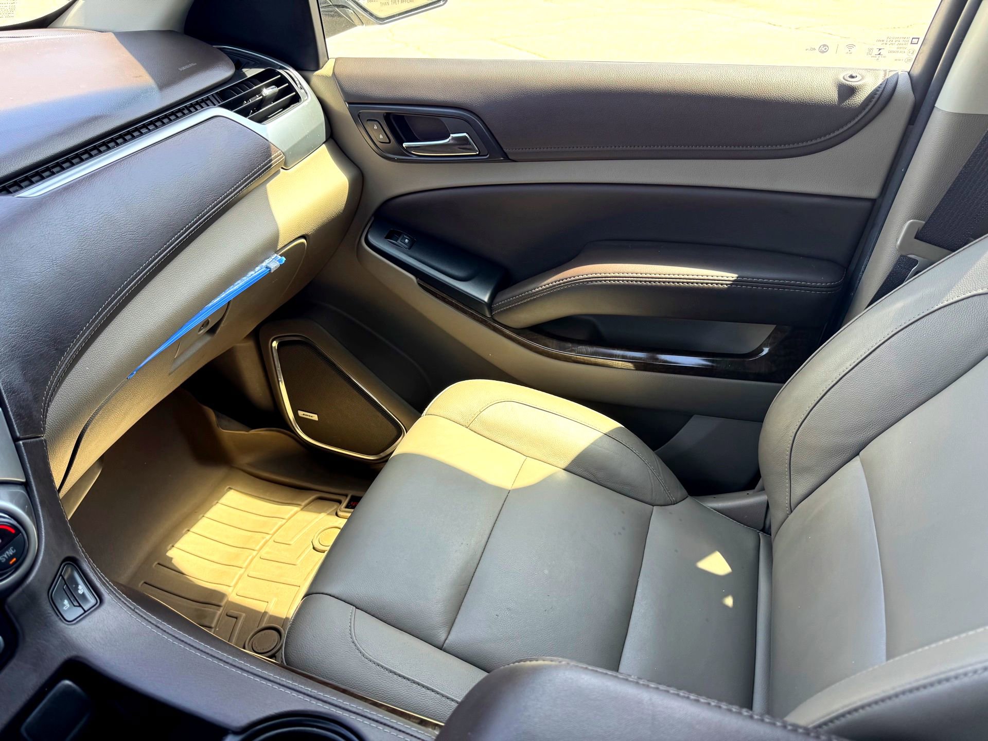 Used 2019 Chevrolet Suburban LT w/ Texas Edition Package image 31