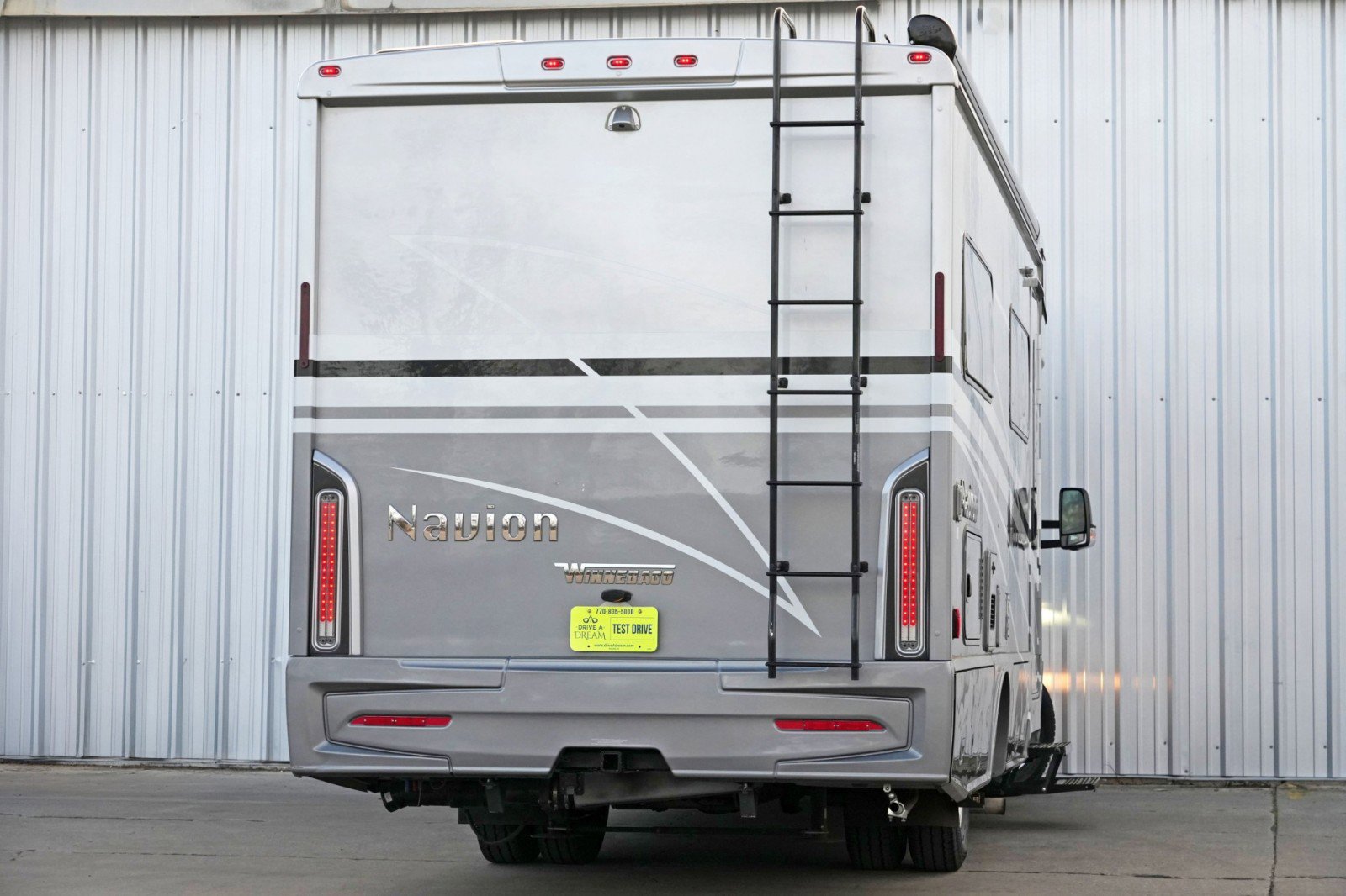 Used 2021 Mercedes-Benz Sprinter 3500 w/ Acoustic Package image 5