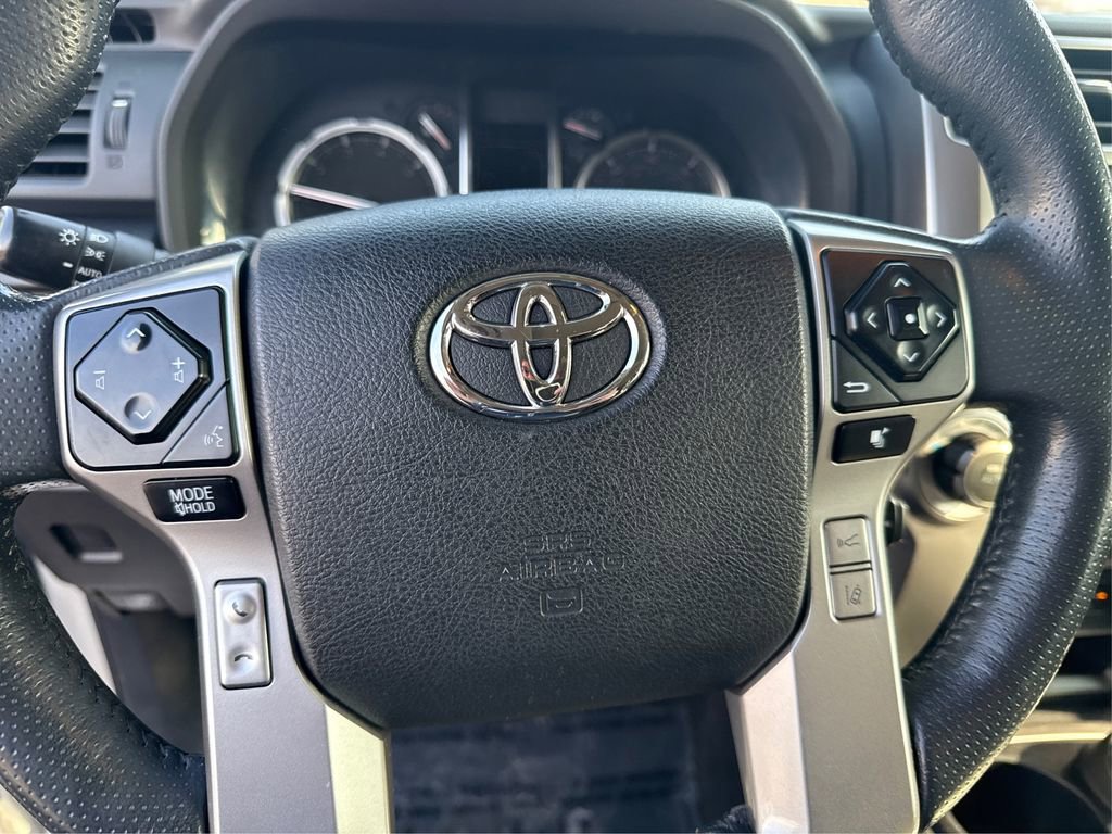 Used 2020 Toyota 4Runner Limited AWD/4WD image 21
