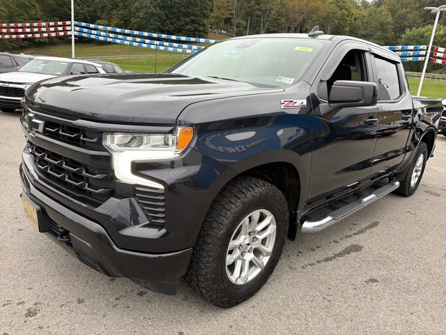 Used 2024 Chevrolet Silverado 1500 RST w/ Z71 Off-Road Package AWD/4WD image 11