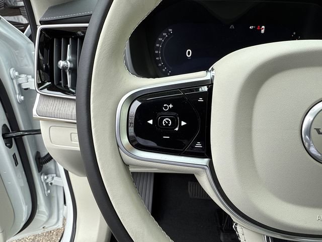 New 2026 Volvo XC90 B6 Ultra w/ Protection Package image 12