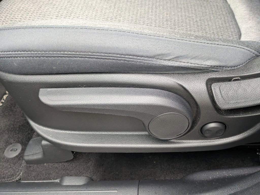 Certified 2023 Hyundai Santa Fe SE FWD image 24