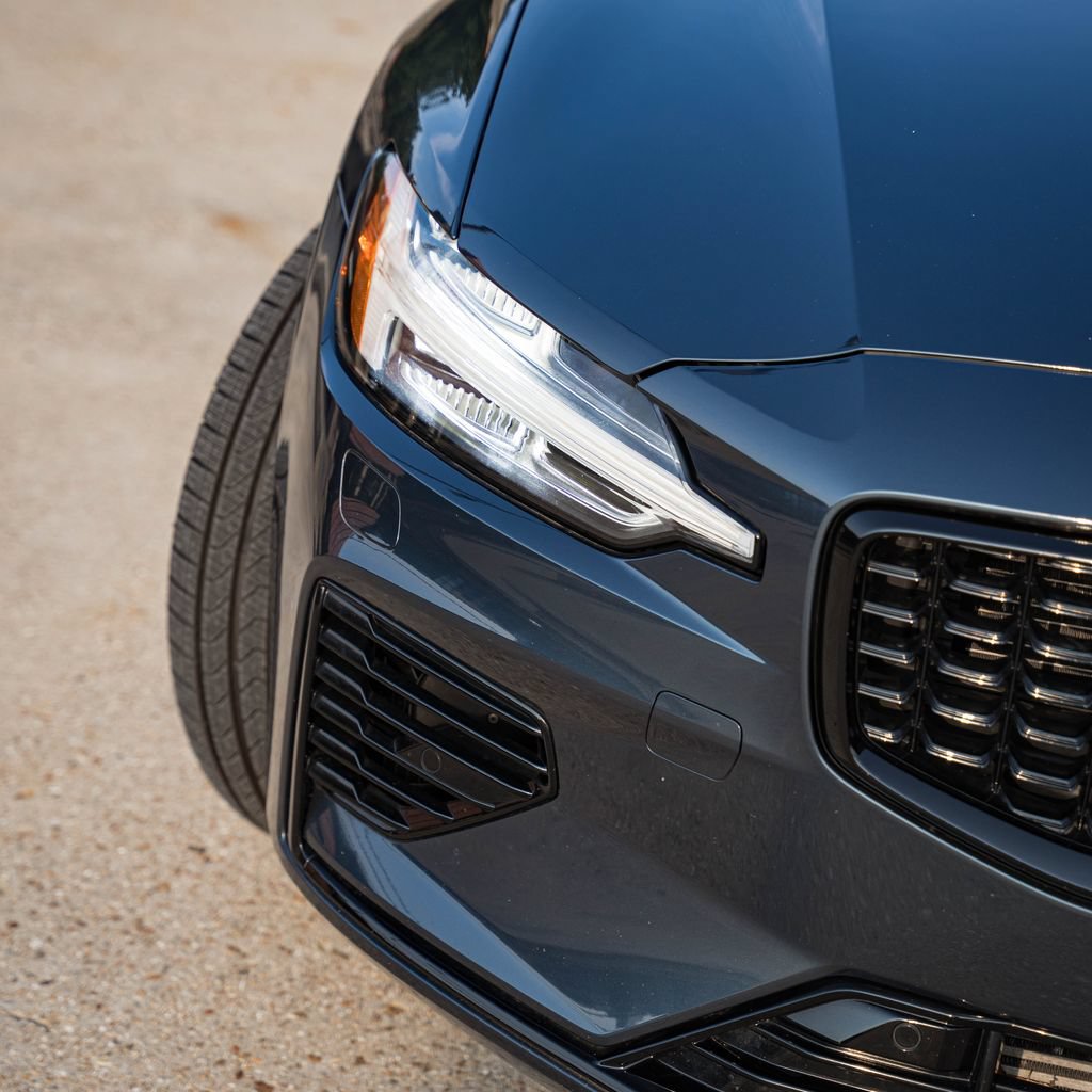 Certified 2024 Volvo S60 T8 Plus w/ Climate Package AWD/4WD image 3