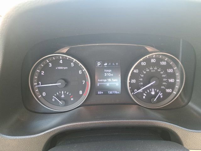 Used 2017 Hyundai Elantra Limited image 11