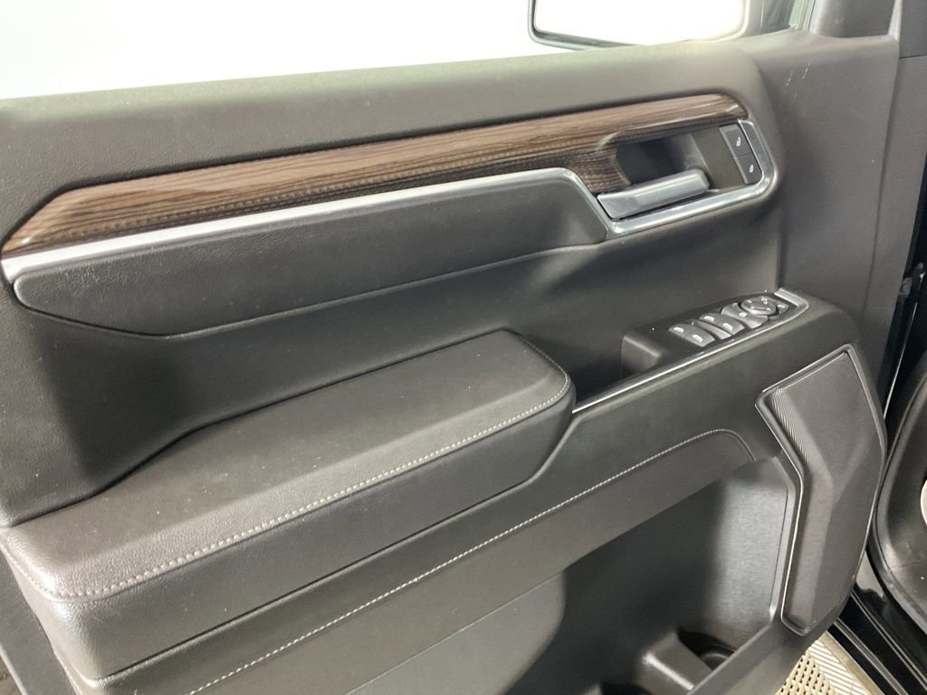 Used 2023 Chevrolet Silverado 1500 LT w/ Protection Package image 16