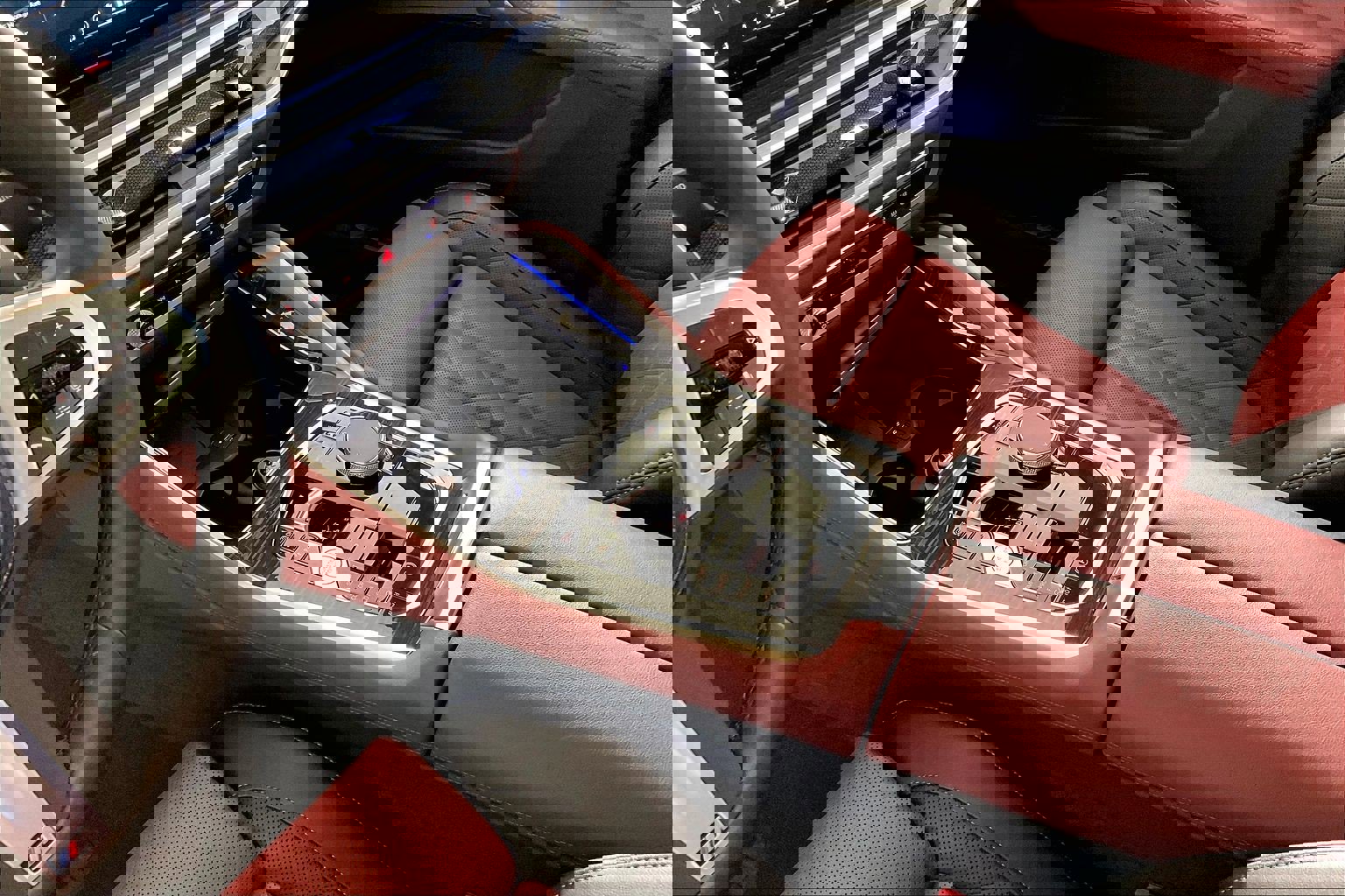 Certified 2024 BMW X6 xDrive40i w/ Premium Package image 15