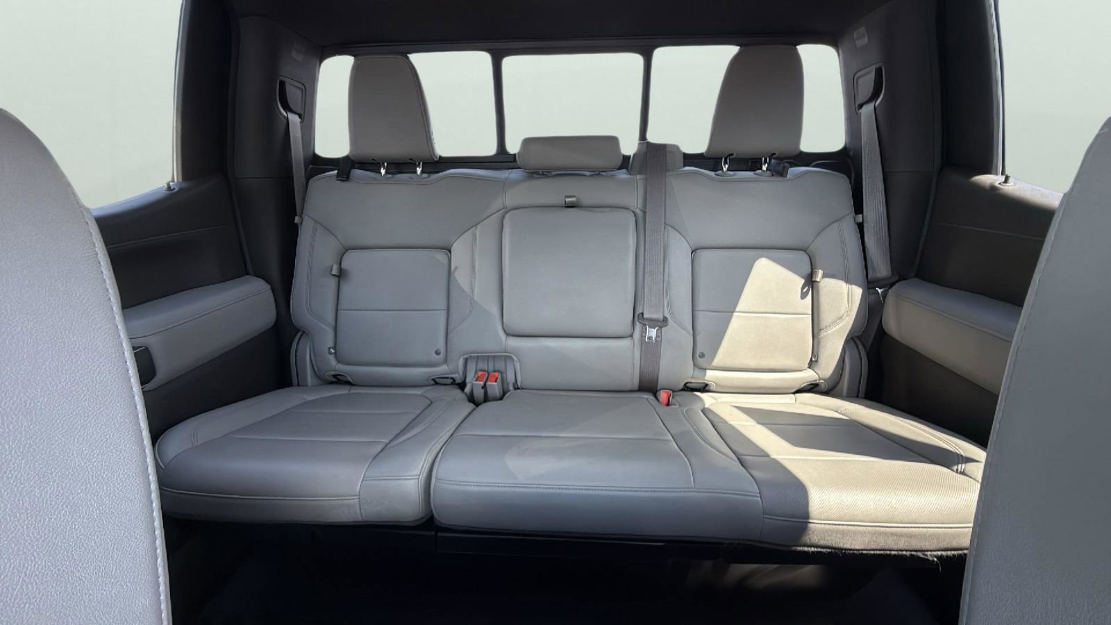 Used 2022 Chevrolet Silverado 1500 LTZ w/ Z71 Off-Road Package image 25