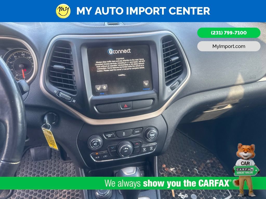 Used 2017 Jeep Cherokee Latitude w/ True North Edition AWD/4WD image 10