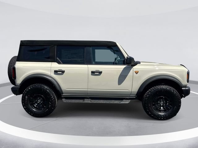 New 2026 Ford Bronco Badlands AWD/4WD image 3