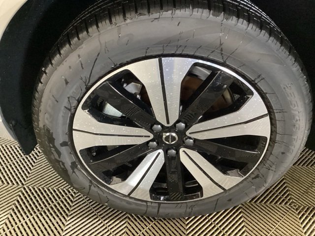 New 2025 Volvo XC60 T8 Core w/ Protection Package Premier image 8