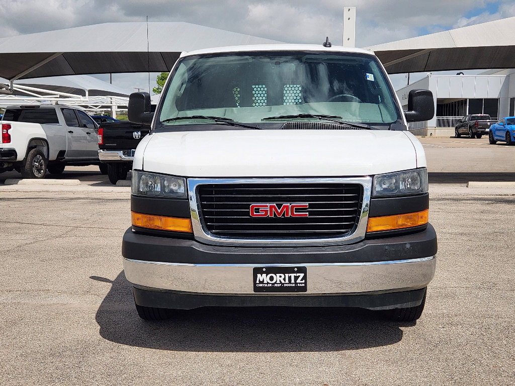 Used 2024 GMC Savana 2500 w/ Driver Convenience Package image 2