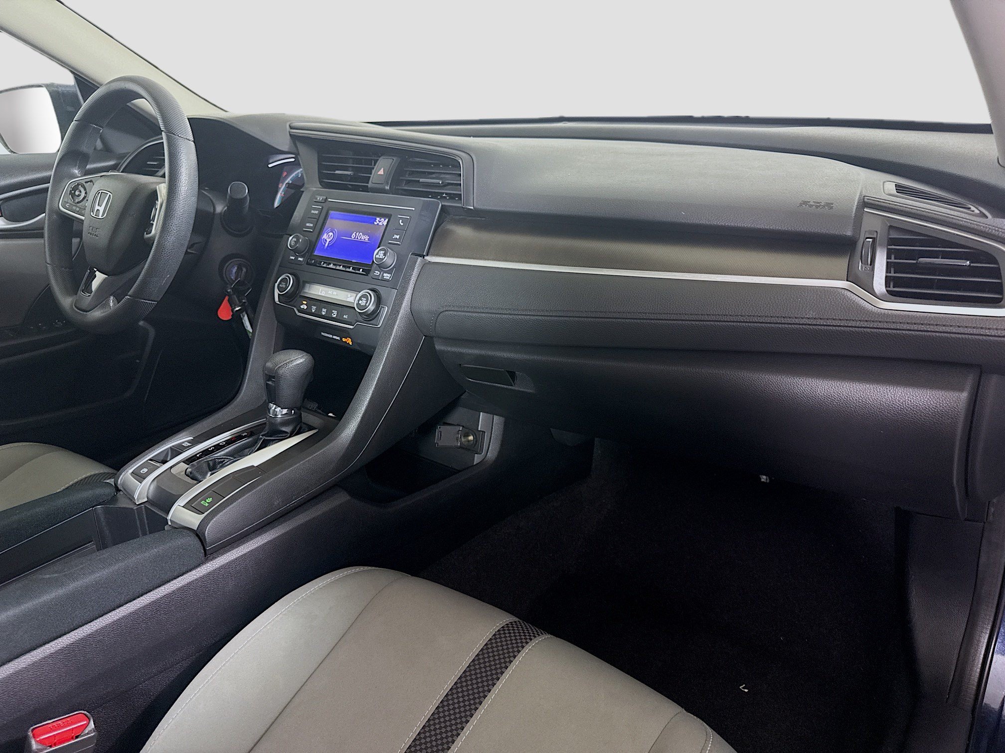 Used 2019 Honda Civic LX image 29