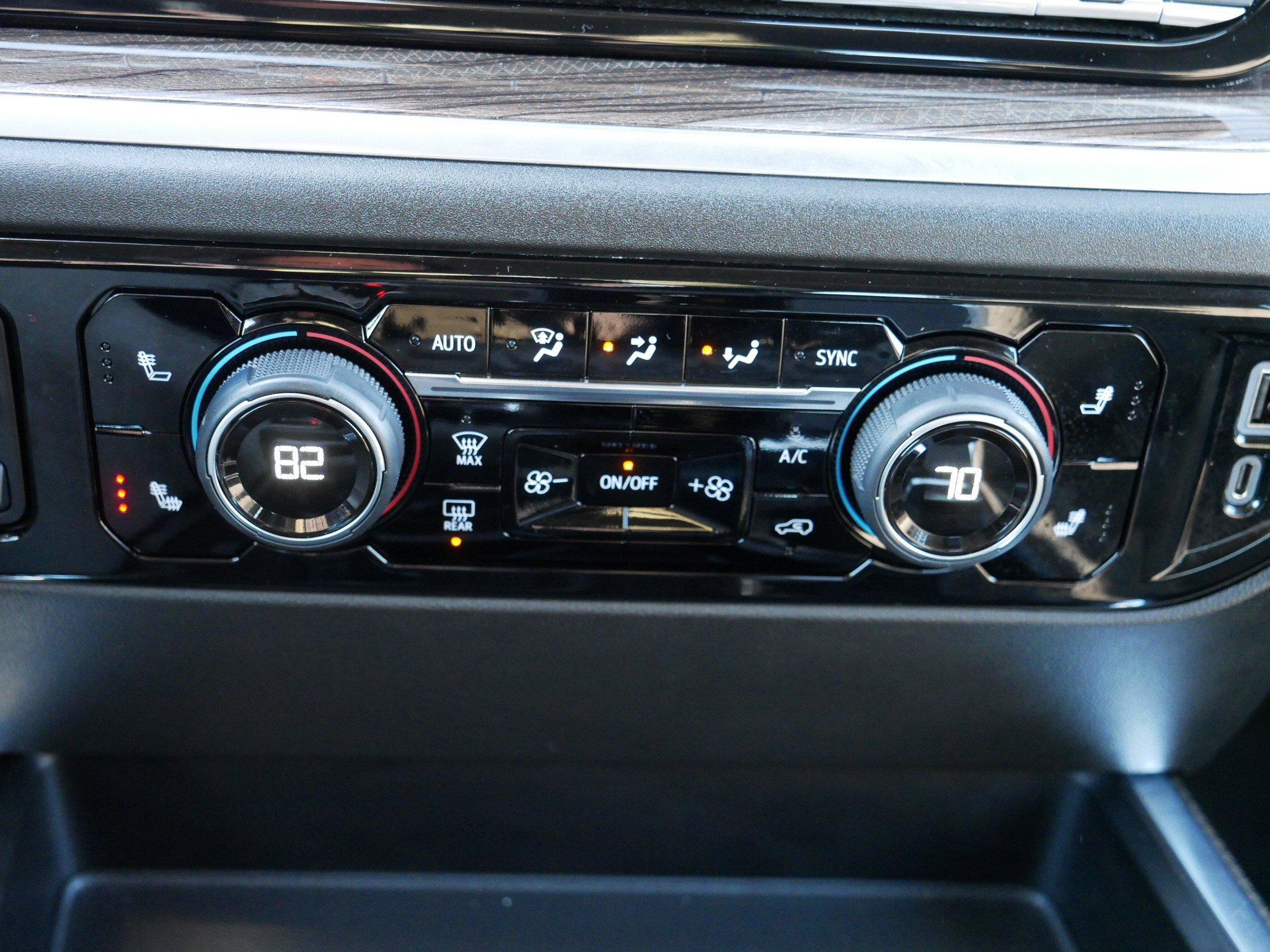 Used 2022 Chevrolet Silverado 1500 LT w/ LPO, Chrome Package image 23