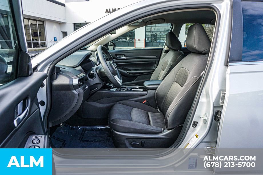 Used 2024 Nissan Altima 2.5 SV image 19