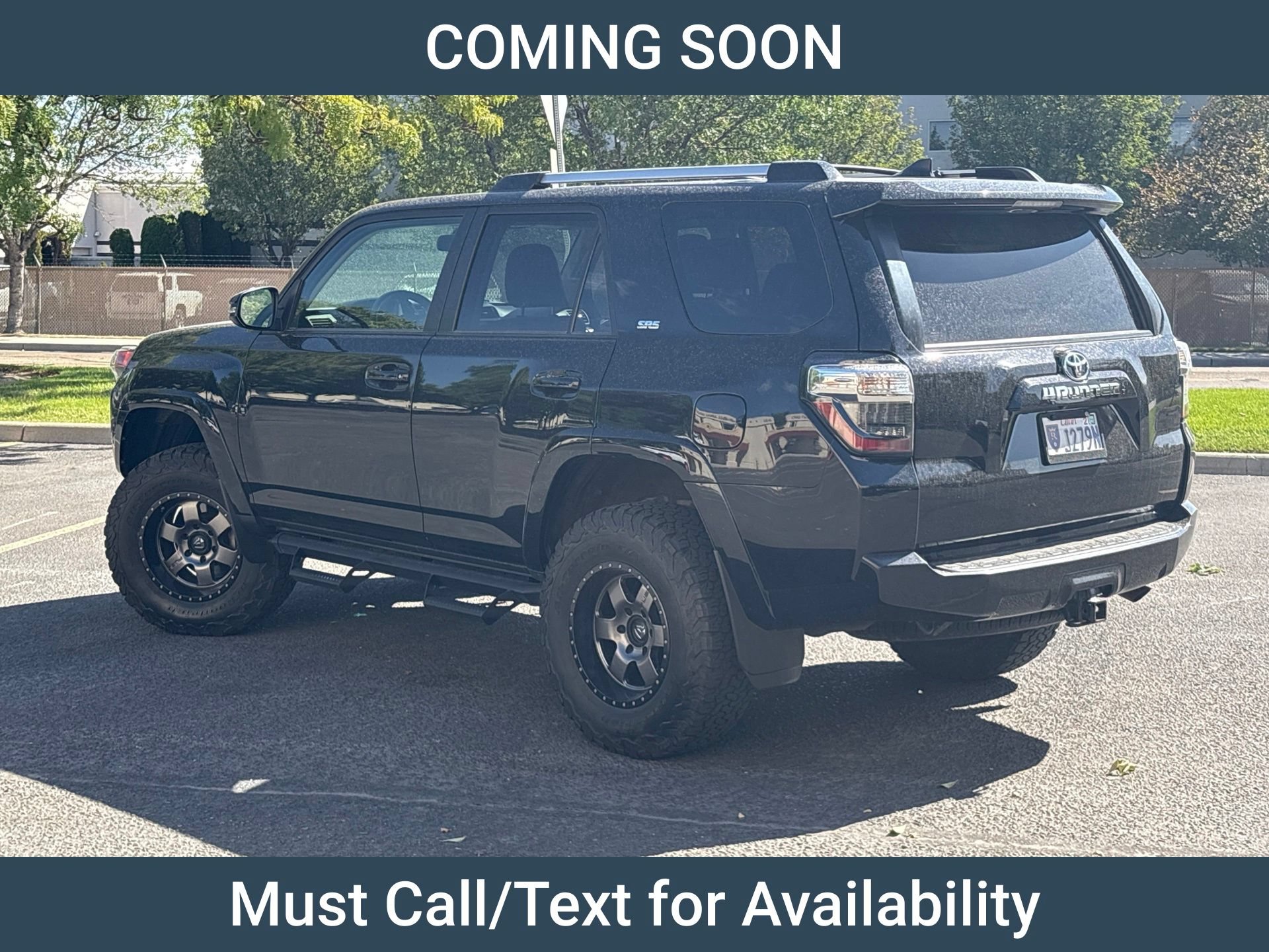 Used 2020 Toyota 4Runner SR5 Premium w/ Moonroof Package AWD/4WD image 4