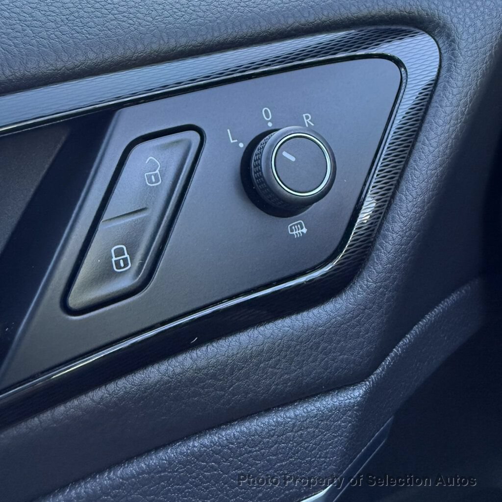 Used 2015 Volkswagen GTI S w/ Lighting Package (SEL) FWD image 29