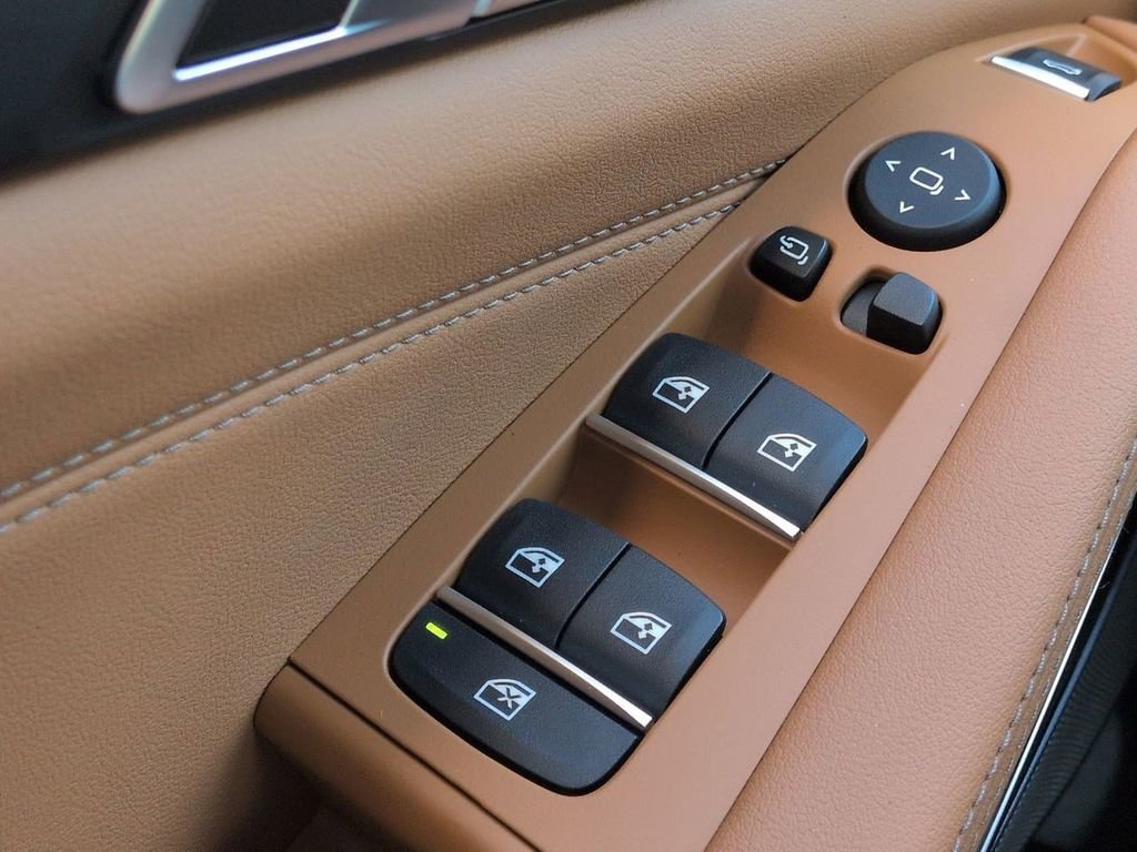 New 2026 BMW X5 xDrive40i w/ M Sport Package image 23