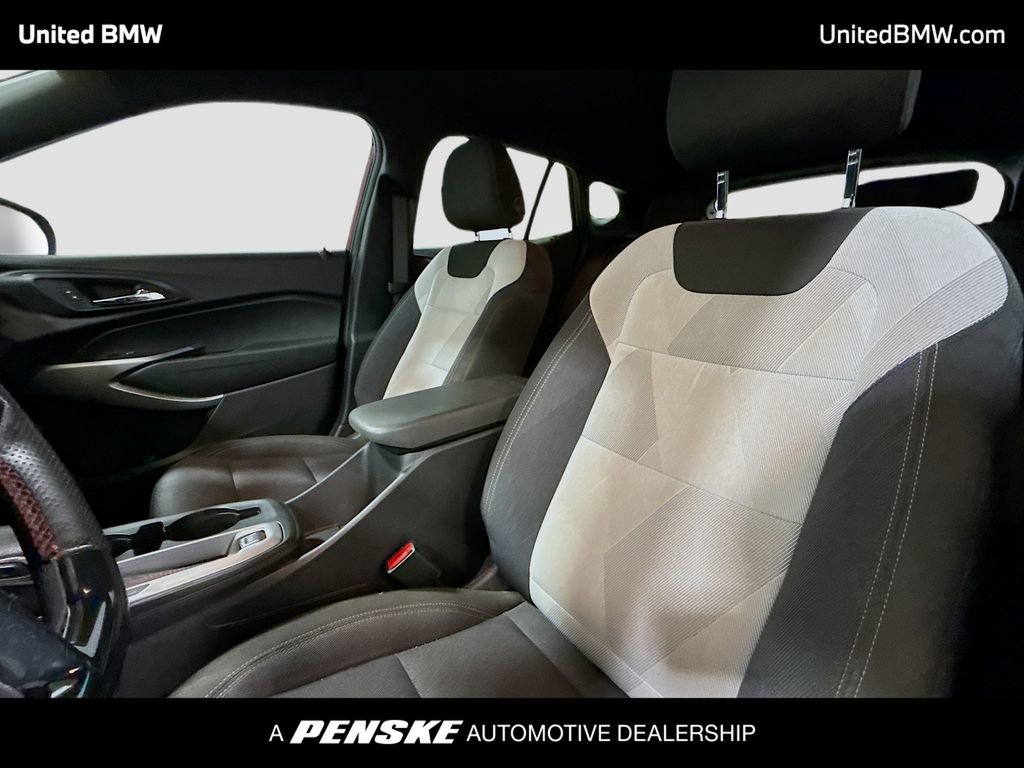 Used 2024 Chevrolet Trax RS FWD image 5