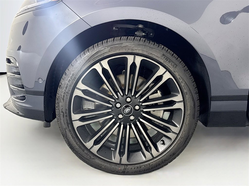 New 2026 Land Rover Range Rover Velar Dynamic SE image 31