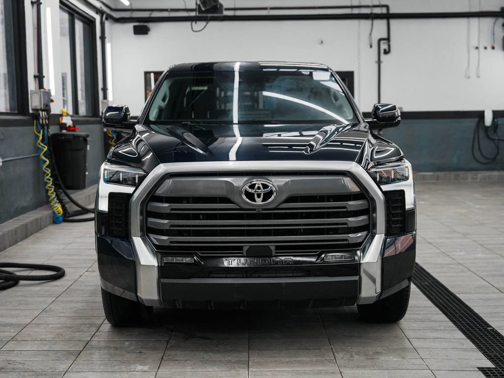 Used 2024 Toyota Tundra Limited image 2