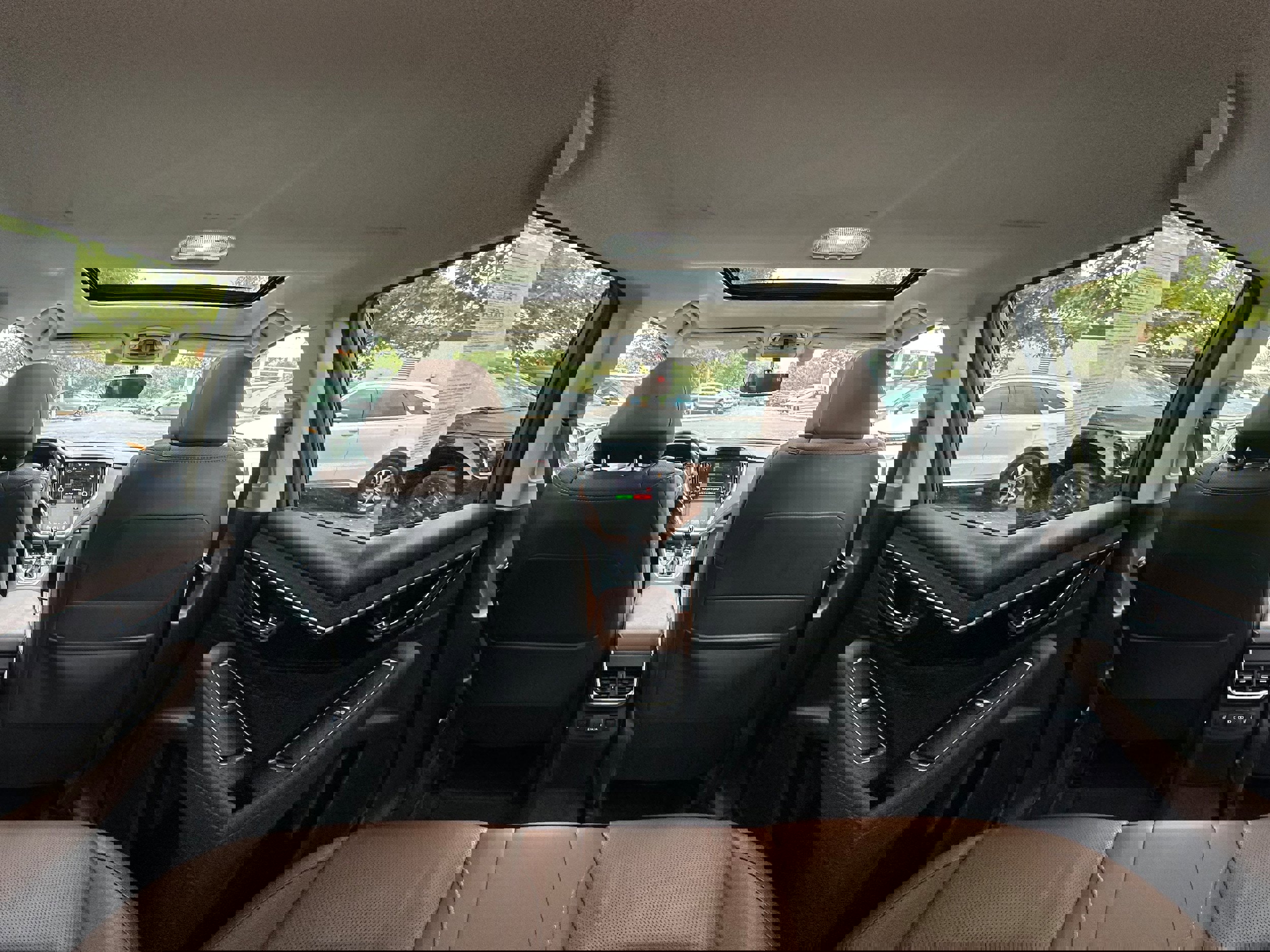 Used 2020 Subaru Outback Touring w/ Popular Package #2 image 12