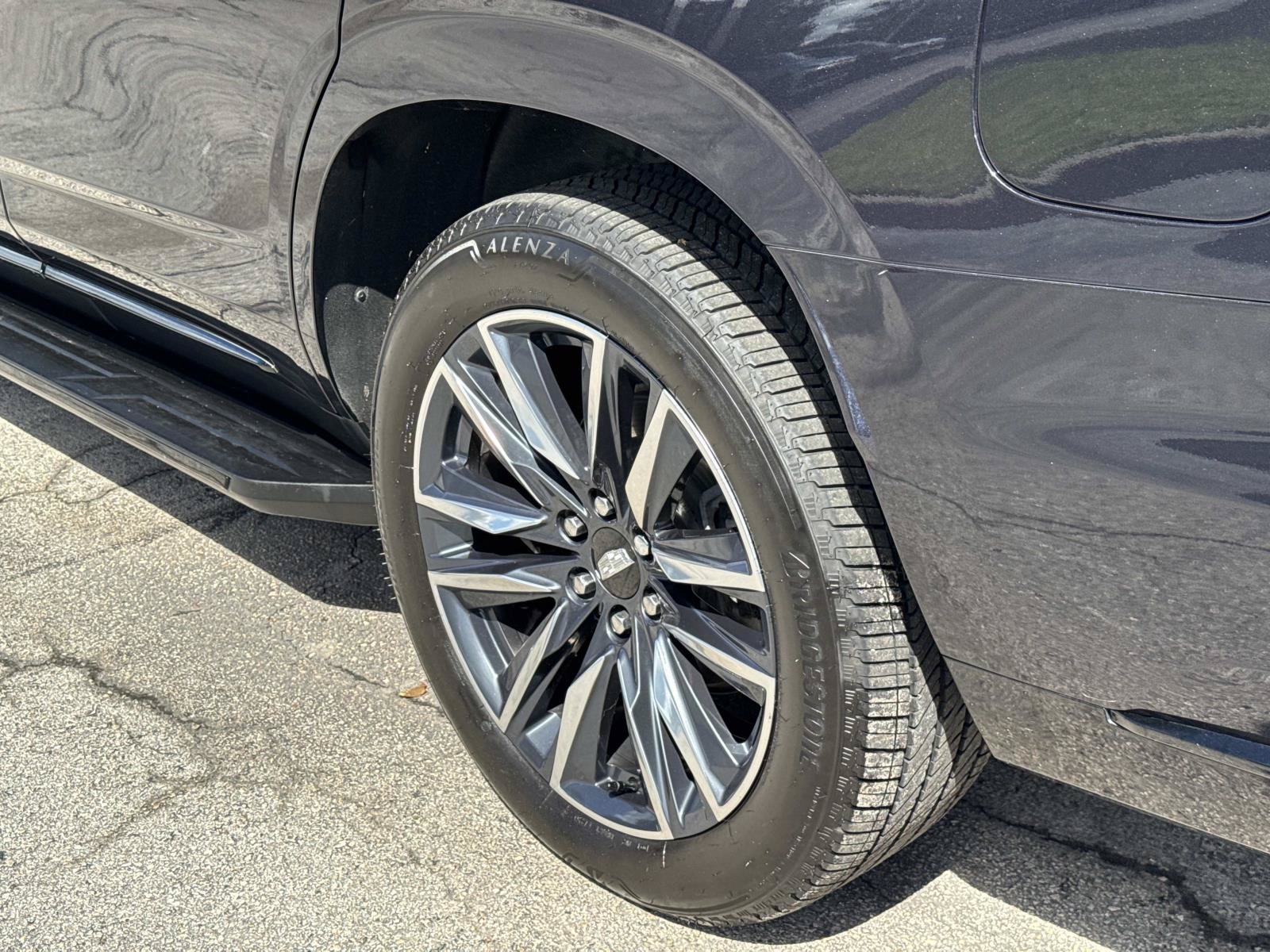 Used 2023 Cadillac Escalade Sport Platinum AWD/4WD image 12