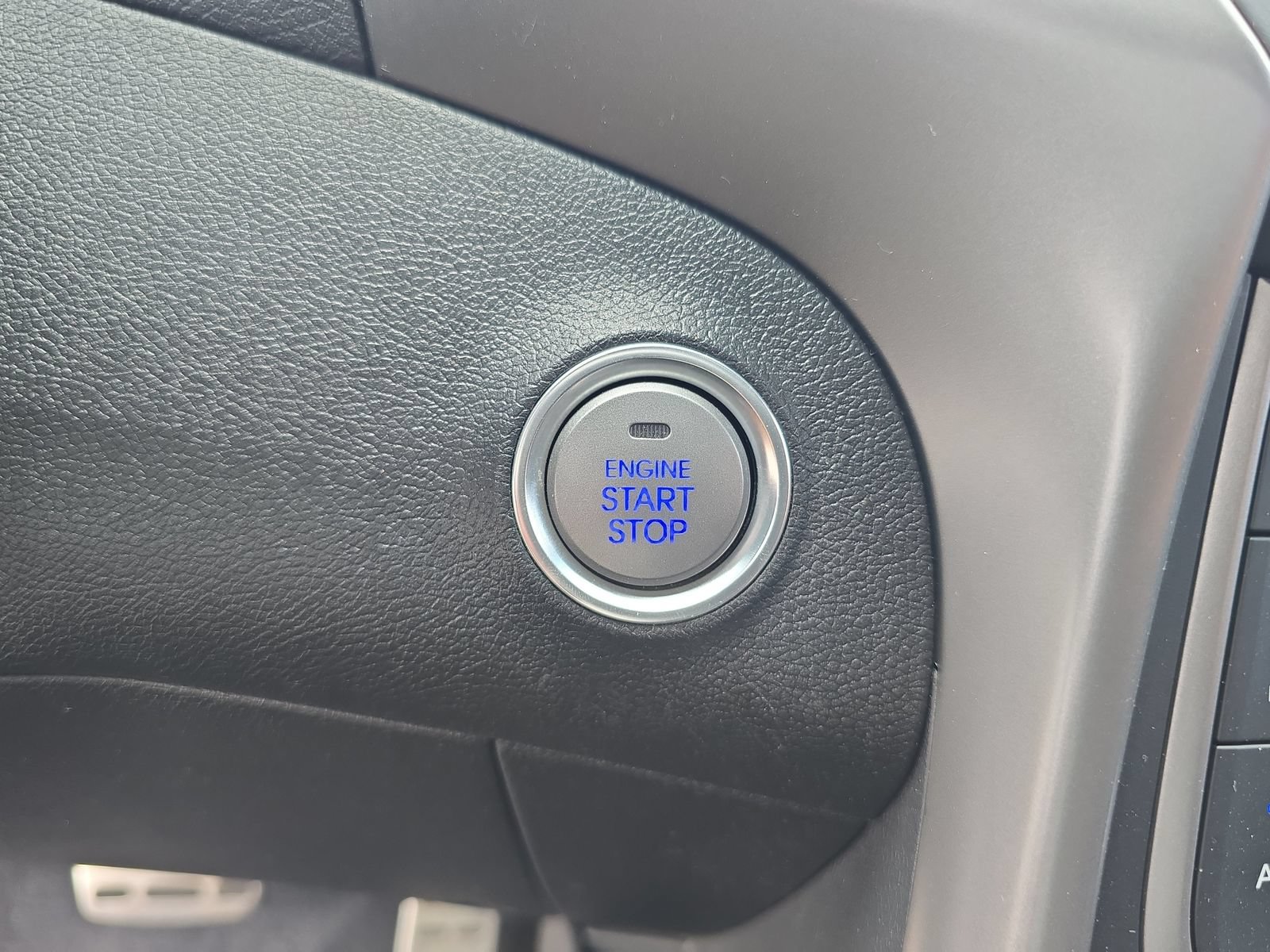 Used 2016 Hyundai Elantra Sport FWD image 25