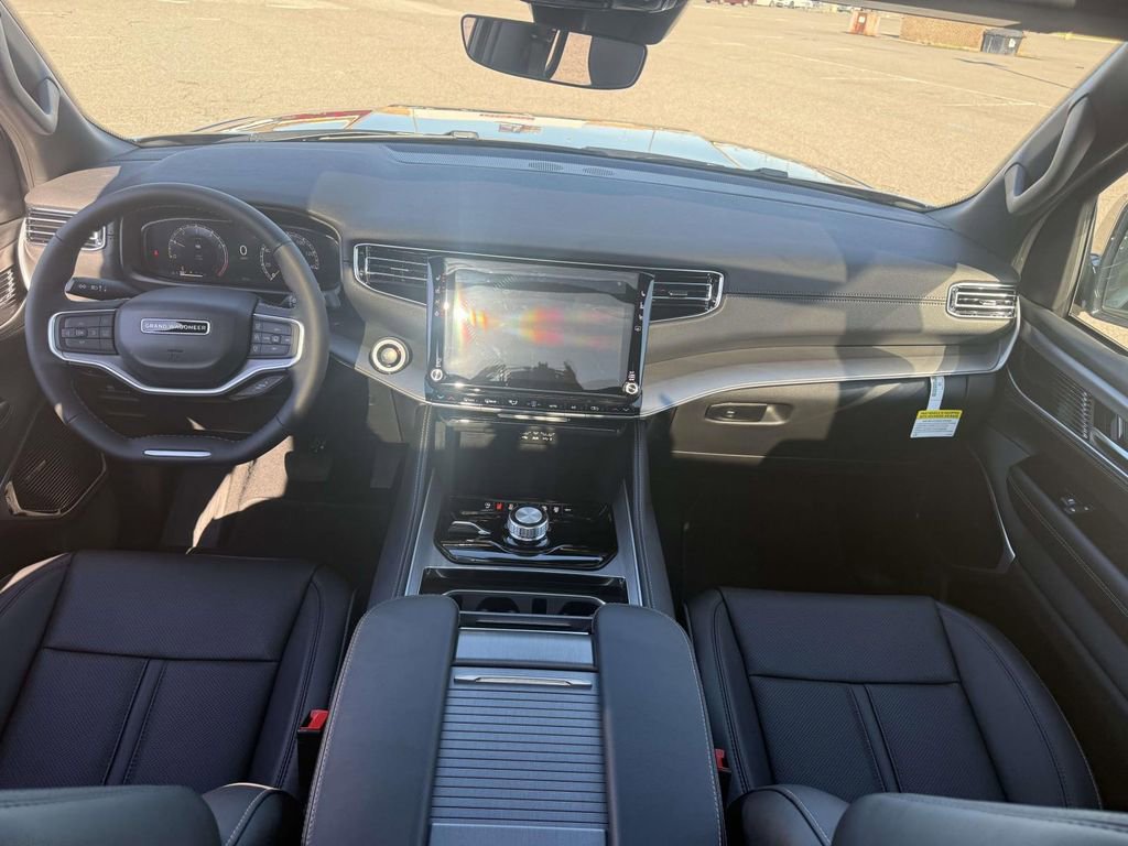 New 2026 Jeep Grand Wagoneer 4WD image 27