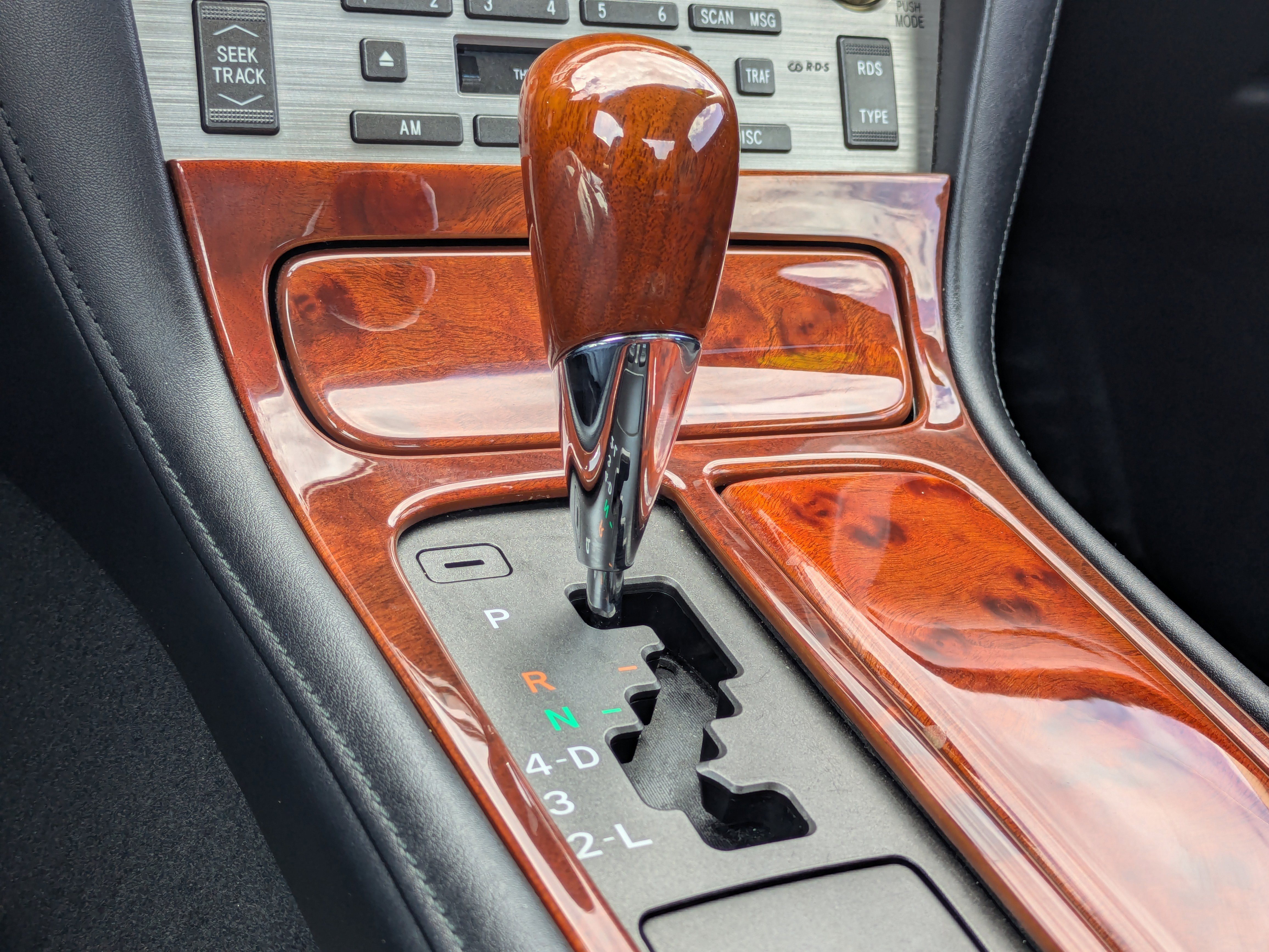 Used 2003 Lexus SC 430 Convertible RWD image 32