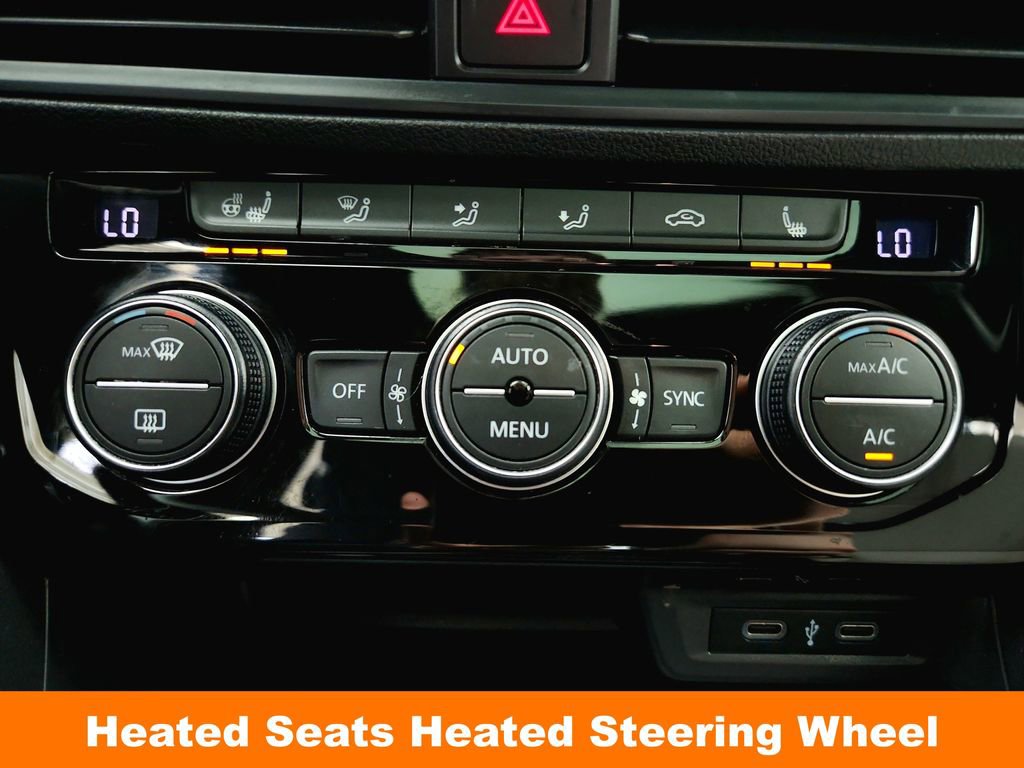 Used 2020 Volkswagen Jetta R-Line w/ R-Line Cold Weather Package FWD image 18