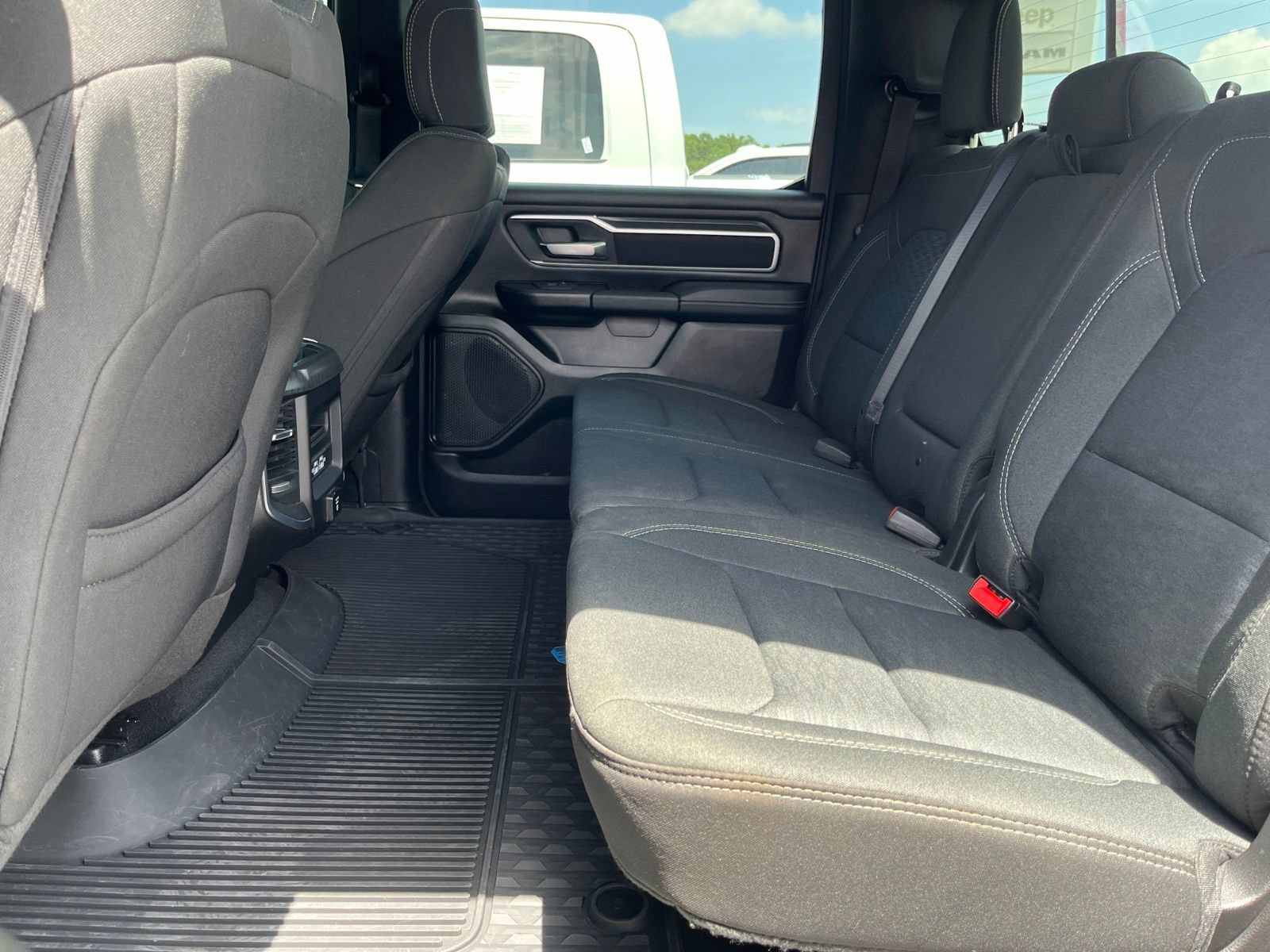 Used 2025 RAM 1500 Big Horn AWD/4WD image 12