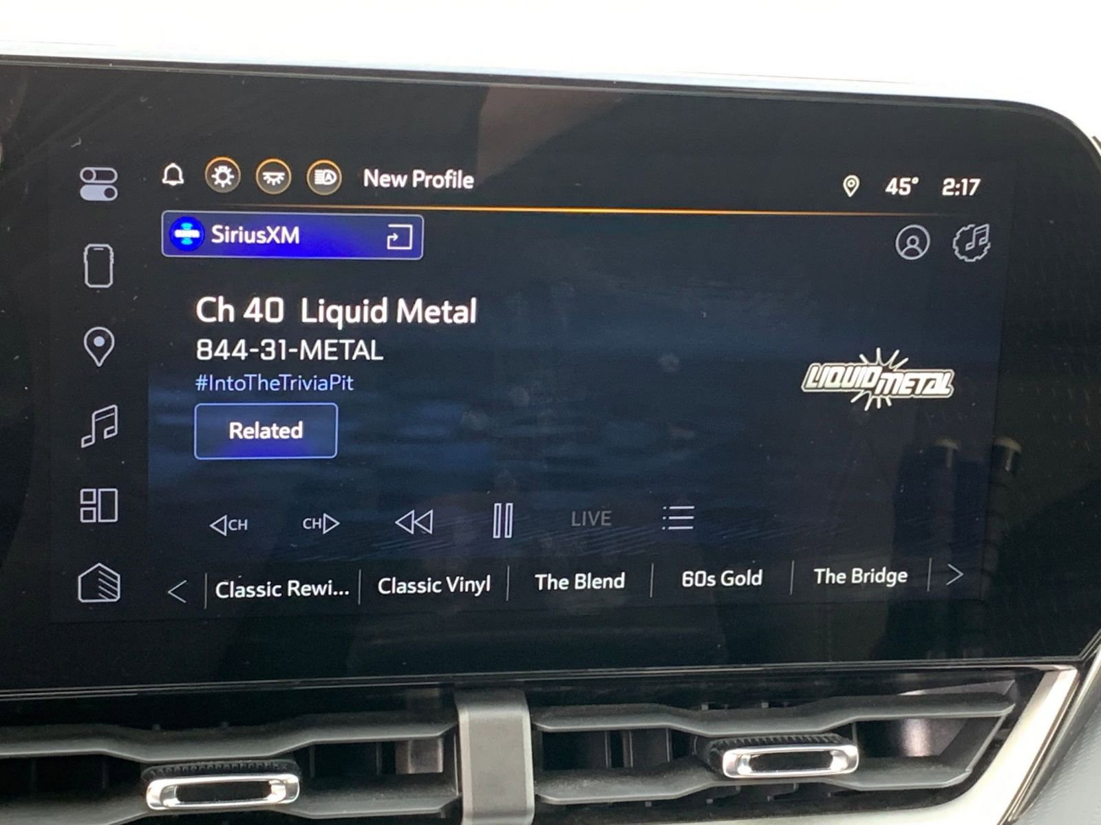 Used 2025 Chevrolet Equinox LT image 21