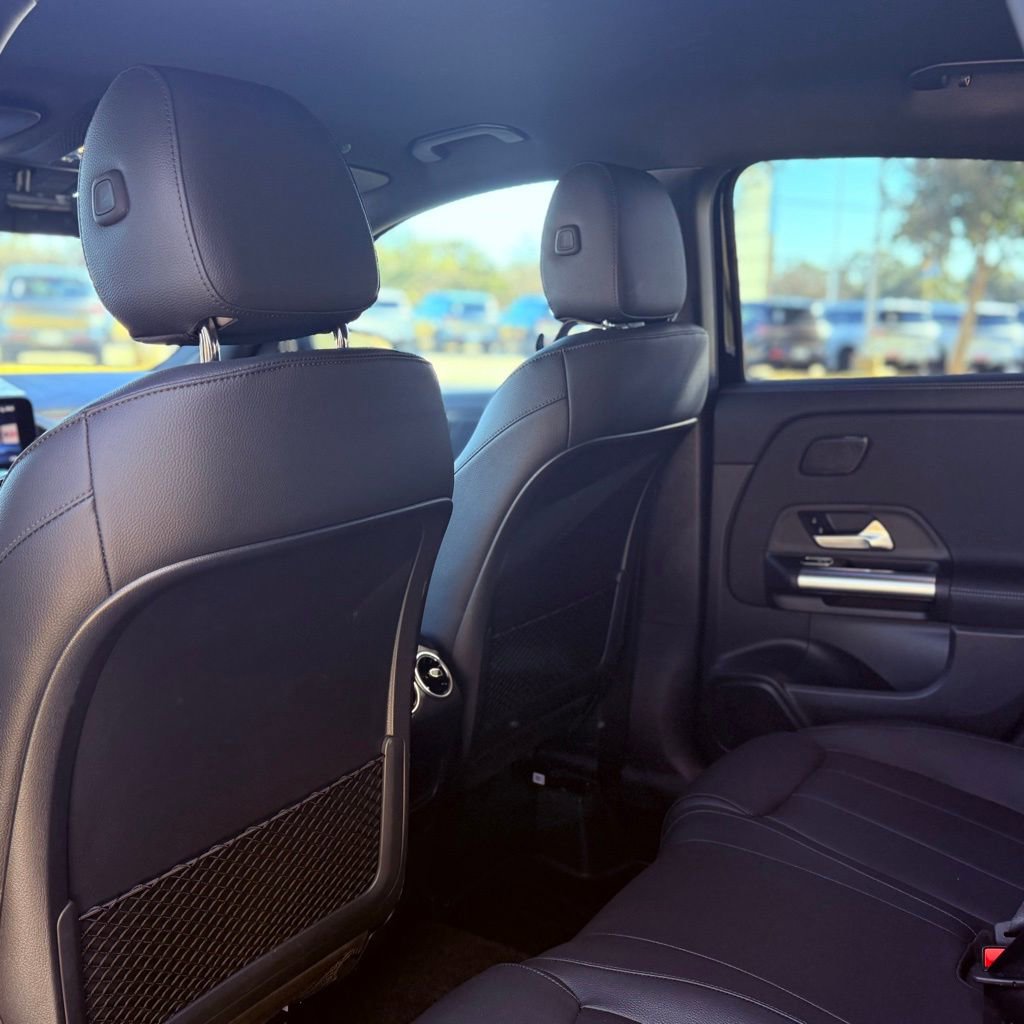 Used 2025 Mercedes-Benz GLA 250 w/ Exclusive Package image 29