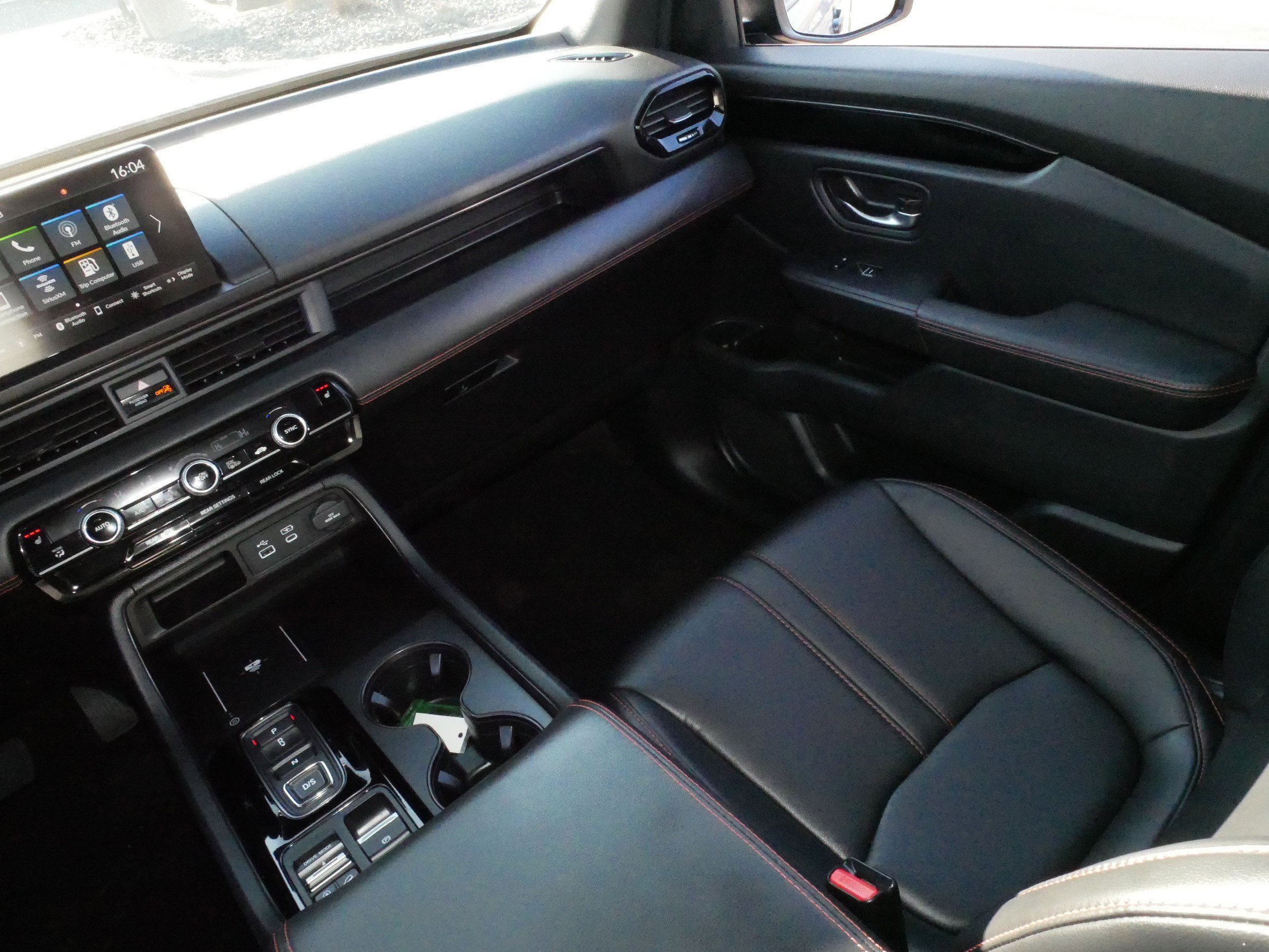 Certified 2025 Honda Pilot TrailSport image 11