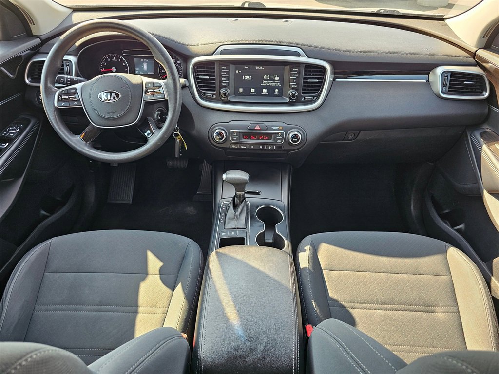 Used 2019 Kia Sorento LX image 15