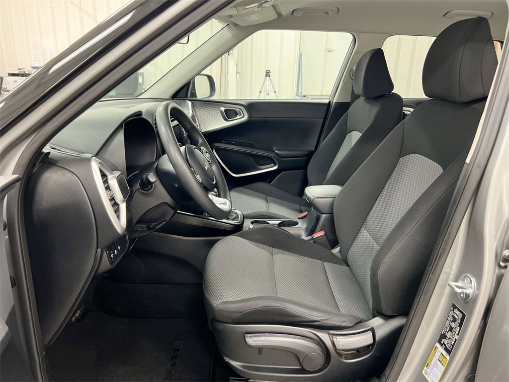 Used 2023 Kia Soul LX w/ Option Group 015 image 19