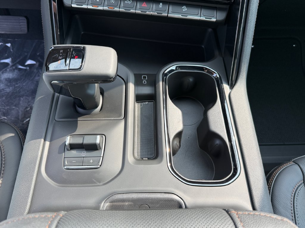 New 2026 GMC Sierra 1500 AT4 w/ AT4 Premium Package AWD/4WD image 25